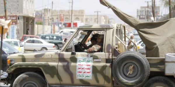 مداهمات واعتداءات همجية.. حملة سطو حوثية تستهدف منازل وممتلكات اليمنيين بصنعاء