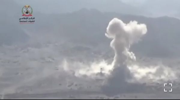 كشف عن وفاة معظم الجرحى .. قيادي حوثي يطالب بهدنة لانتشال جثث القتلى في جبهات مأرب