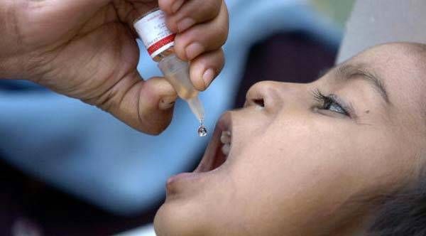 تحصين 327 ألف طفل في اليوم الأول من حملة التحصين ضد شلل الأطفال