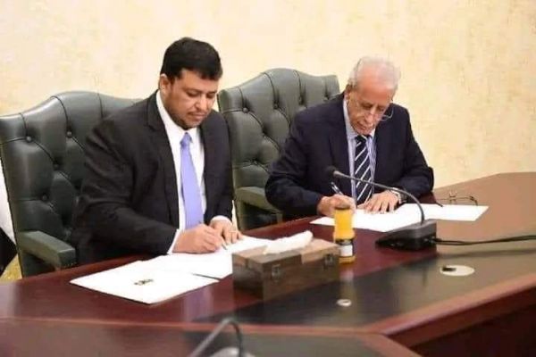 النائب العليمي يستكمل تسليم مكتب رئاسة الجمهورية للدكتور الشعيبي