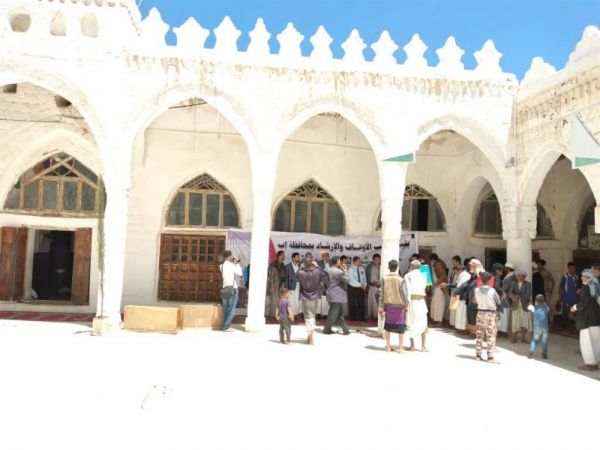 في جريمة بشعة وصادمة .. مليشيا الحوثي تلاحق أحد الفتيان وتقتله داخل مسجد