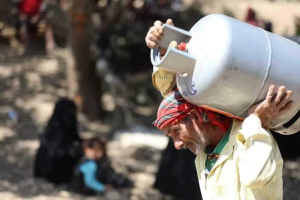 مليشيا الحوثي تفرض جرعة سعرية جديدة بمادة الغاز المنزلي