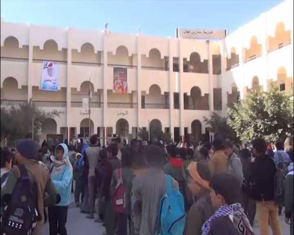 After she refused repeating Houthis militia's slogan, a student gets kicked out of school