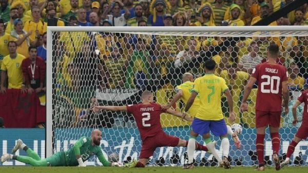 مونديال قطر 2022: البرازيل تفوز على صربيا بهدفي ريتشارليسون