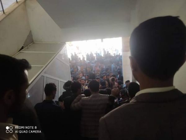 طلاب جامعة ذمار ينتفضون على "الحوثي".. ماذا يعني ذلك؟