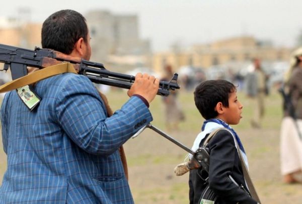 المراكز الصيفية.. كيف "يتهدد" إرهاب الحوثي أطفال اليمن؟ (تقرير خاص)
