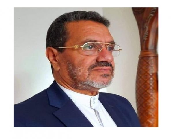 أستاذ بجامعة صنعاء يشكو " يحاكموني بقضية انتهت منذ 13 عام"
