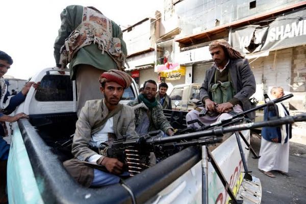 الحوثية تنهب ممتلكات أسرة الشهيد "حميد القشيبي"