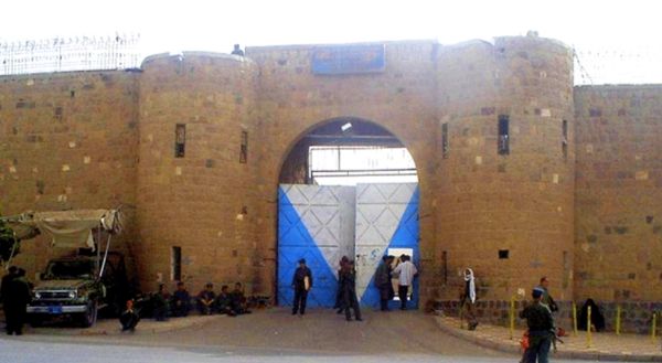 وسط تكتم حوثي.. الأمراض الفيروسية تفتك بنزلاء السجون في صنعاء 