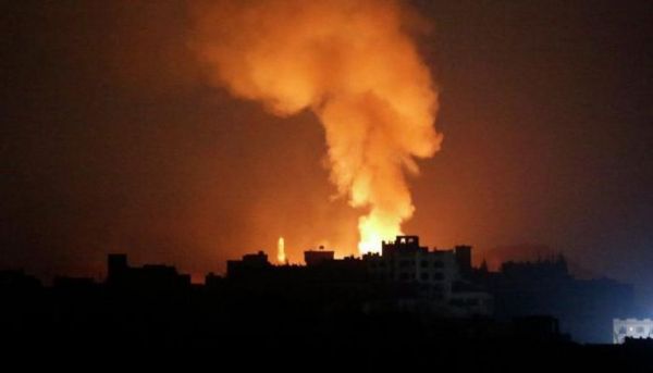 انفجارات في مخازن أسلحة "حوثية" تعيد المواطنين إلى مشاهد "الموت" في أحياء صنعاء
