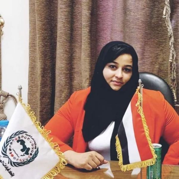منظمة حقوقية تدين استمرار مليشيا الحوثي بمحاكمة "فاطمة العرولي"