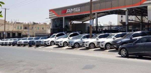 في صنعاء.. بيع وشراء السيارات على إدارة المرور بقرار حوثي