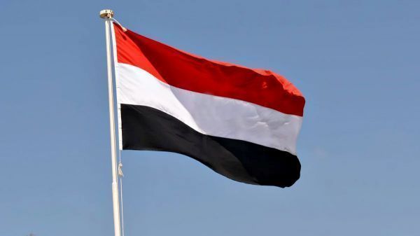 بمذكرات رسمية.. الحكومة تخاطب كبريات منصات التواصل بحضر حسابات "الحوثي"