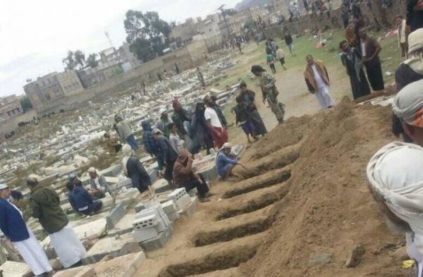 "هود" تُدين "دفن" مليشيا الحوثي لـ "جثامين" ضحايا تفجير المنازل في مدينة رداع