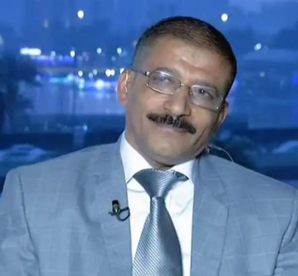 نقابة الصحفيين تطالب بنقل "أمينها العام" للعلاج في الخارج وتحمل الحوثيين المسؤولية