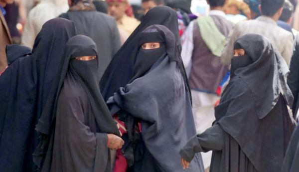 شبكة حقوقية توثق 5618 انتهاكا ارتكبتها مليشيات الحوثي بحق النساء