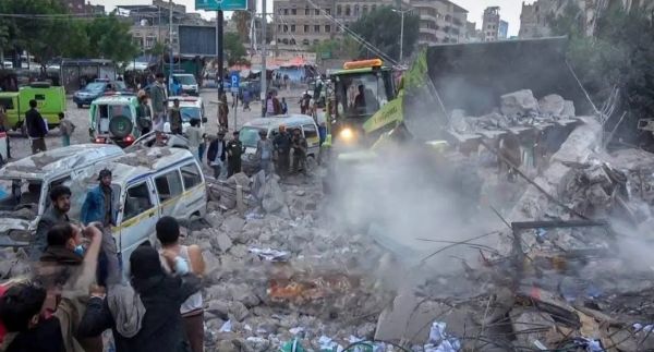 صنعاء .. مليشيات الحوثي تعرقل انتشال جثث ضحايا القصف الإسرائيلي