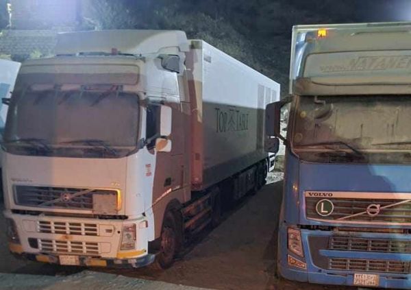مليشيات الحوثي تحتجز عدد من الشاحنات في "عفار" بالبيضاء لأكثر من شهرين