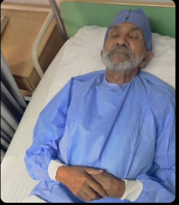 البروفيسور "العودي" من معتقلات الحوثيين إلى المستشفى في حالة حرجة