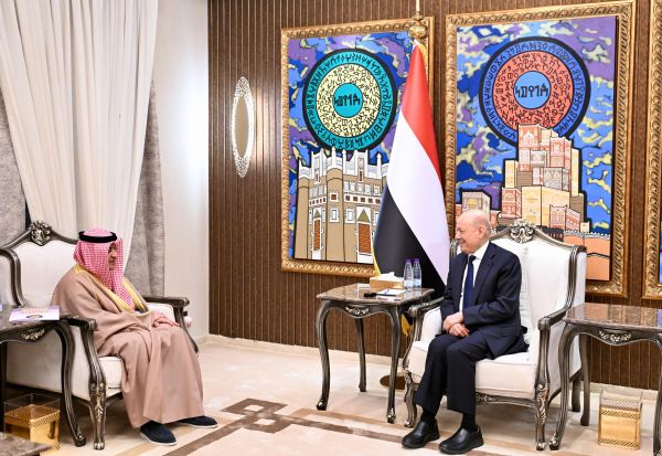 مجلس التعاون يؤكد دعمه لمجلس القيادة برئاسة العليمي ومساندته لجهود تحقيق السلام بما يحفظ وحدة اليمن