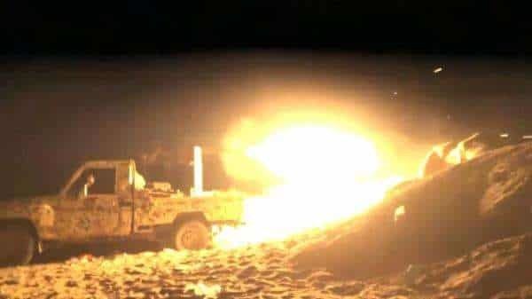 معارك ضارية غربي تعز.. الجيش يحبط هجوماً حوثياً ويوقع قتلى في صفوف المليشيا