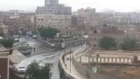 أمطار غزيرة وأجواء غائمة في العاصمة صنعاء ومحيطها (صور)