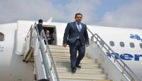 رئيس الوزراء يصل العاصمة المؤقتة عدن