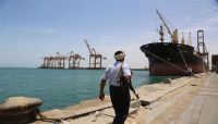 مصدر حكومي ينفي أنباء انسحاب مليشيا الحوثي من ميناء الحديدة