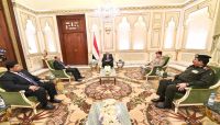 الرئيس هادي: تضحيات وصمود الأبطال ستظل محل تقدير واعتزاز كافة أبناء الشعب اليمني