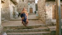 مليشيا الحوثي تفرض قيوداً جديدة على سفر النساء في مناطق سيطرتها