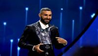 كريم بنزيمة يفوز بجائزة أفضل لاعب في أوروبا