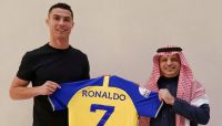 رونالدو ينضم رسميا إلى النصر السعودي بأجر هو الأعلى في العالم