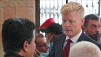 كيف يتعامل المبعوث الأممي مع قضية المختطفين الدوليين في سجون مليشيا الحوثي؟